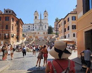 Guided Rome Fashion Houses and Italy Authentic Brands Tour