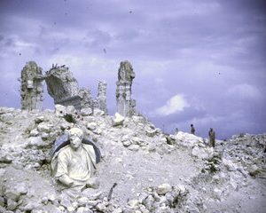 WW2 BATTLEFIELDS: Montecassino from Rome