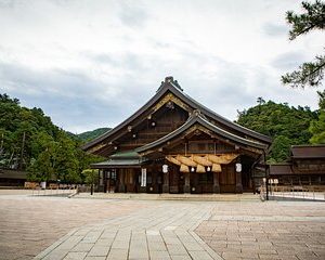 2-day private Bus "Gods gather at Izumo Taisha" via Sanin from Fukuoka *-15 pax