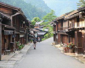 Magome & Tsumago Nakasendo Trail Day Hike with Government-Licensed Guide