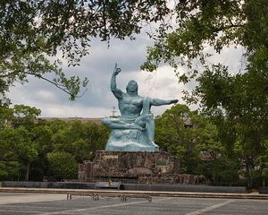 Nagasaki Cultural and WW2 History Tour