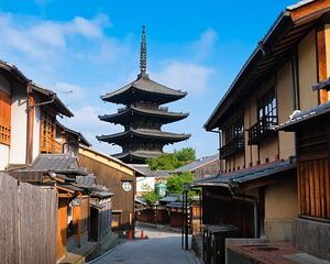 Private Kyoto Tour with Government-Licensed Guide and Vehicle (Max 7 persons)