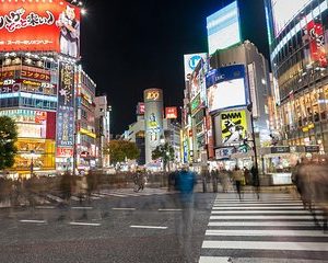 Shibuya Street Food Tour in Spanish