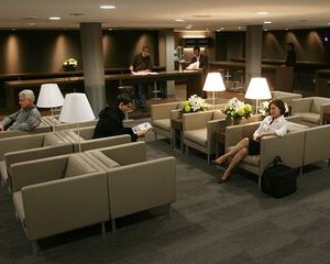 Tokyo: Narita International Airport VIP Lounge Access