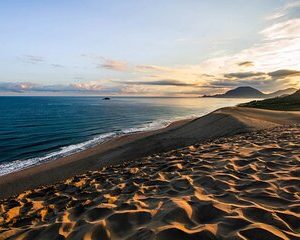 Tottori Full-Day Private Trip with Government-Licensed Guide