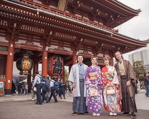 Asakusa, Tokyo: Kimono Rental Traditional Experience at WARGO