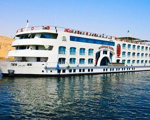 Aswan to Luxor 4 Day Nile Cruise with a Journey to Ancient Egypt