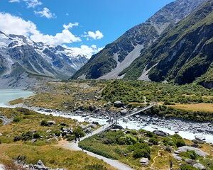 Mount Cook Tour: Finish at Queenstown, Christchurch or Dunedin