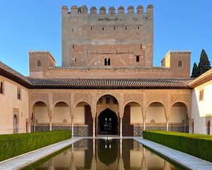 Private Alhambra Tour with Local Guide