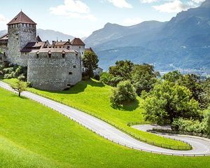 Private Daytrip by Car to Liechtenstein, Germany, Austria & Swiss