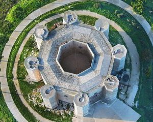 Private Tour: Castel del Monte 2-Hour Guided Tour