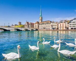 Private Tour Zürich Charms Unveiled: City Center and Lake Cruise