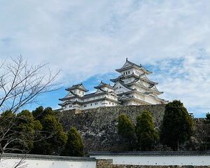 Walking Tour in Himeji Castle Garden and Aizome Indigo Dyeing